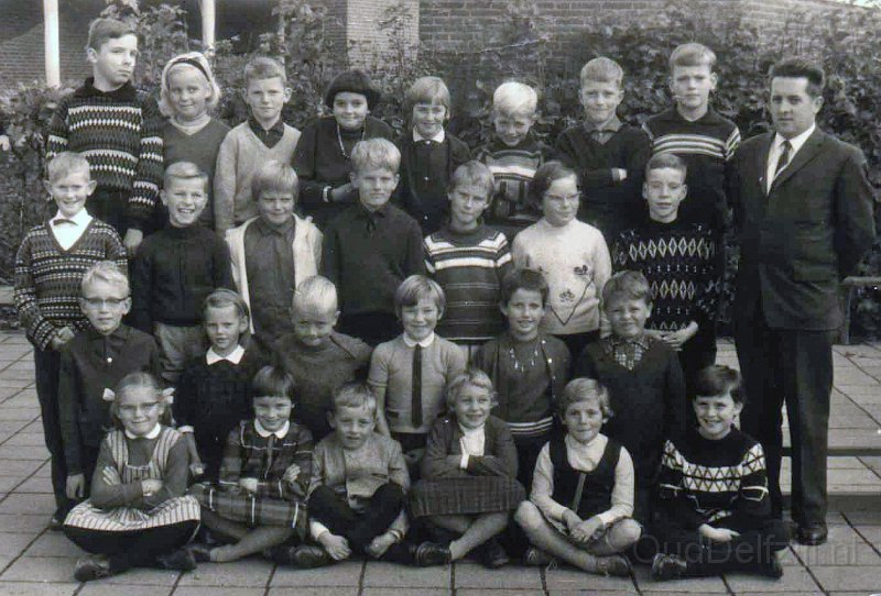 Schoolfoto Jan Ligthart klas 3 1964 - 1965.jpg